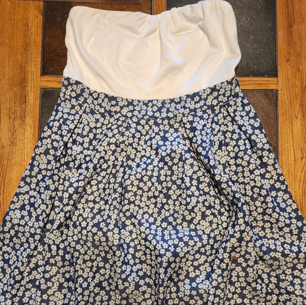 Strapless floral zip up dress